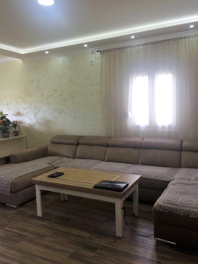 Eko Apartmani Krackovic Golubovci Eksteriør bilde