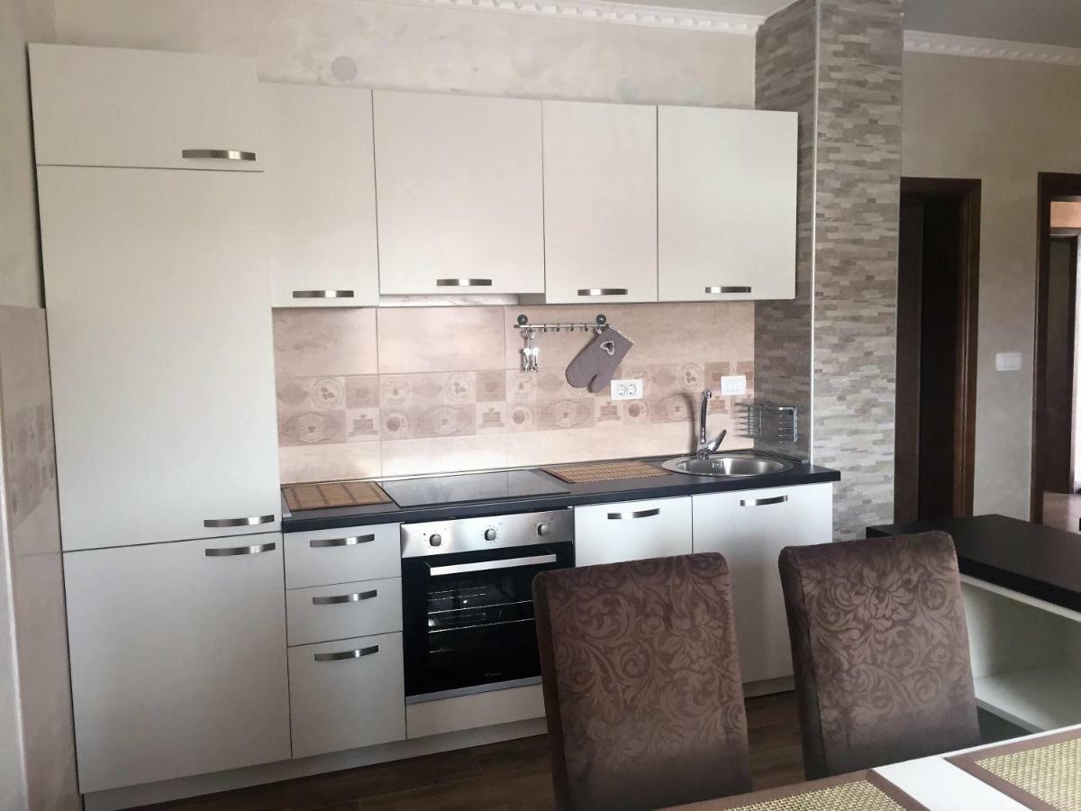 Eko Apartmani Krackovic Golubovci Eksteriør bilde