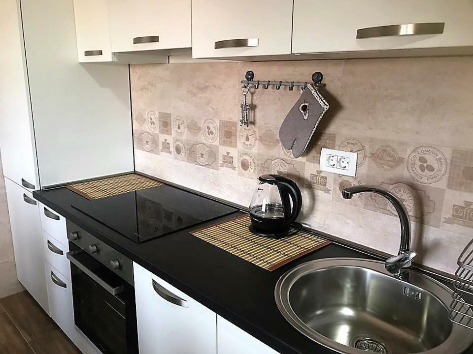 Eko Apartmani Krackovic Golubovci Eksteriør bilde